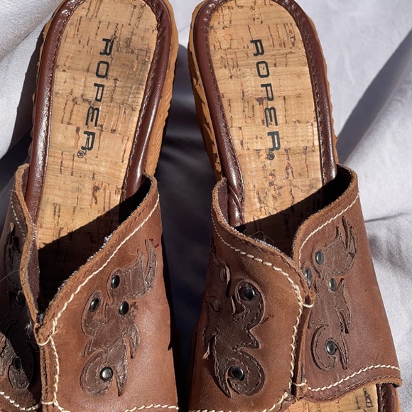 Roper Wedge Sandals - Picture 3 of 8